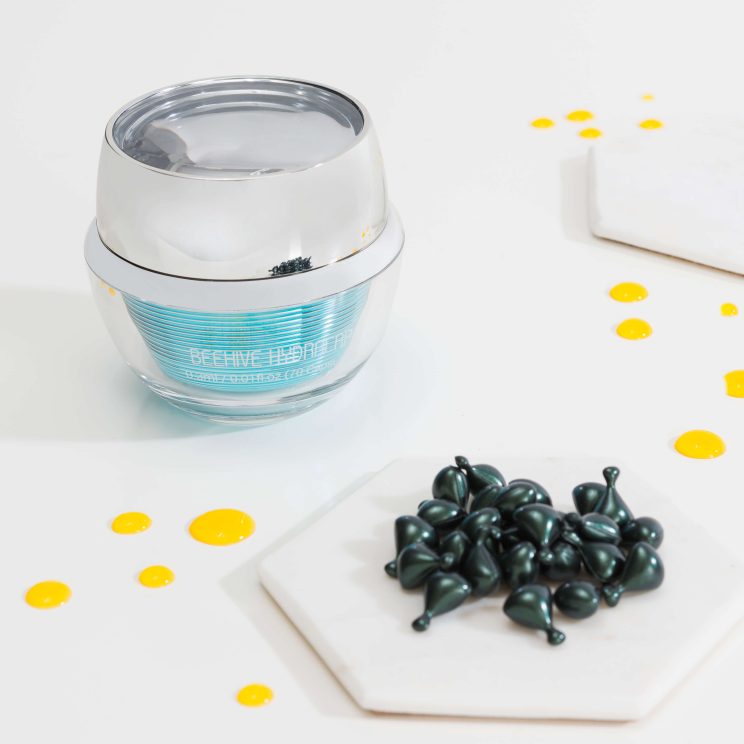 Beehive HydraLift Mask